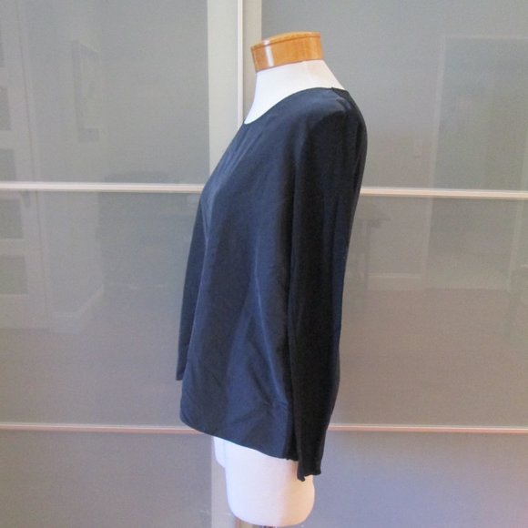 COS Contrast Fabric Wool / Modal Long Sleeve - Picture 2 of 6